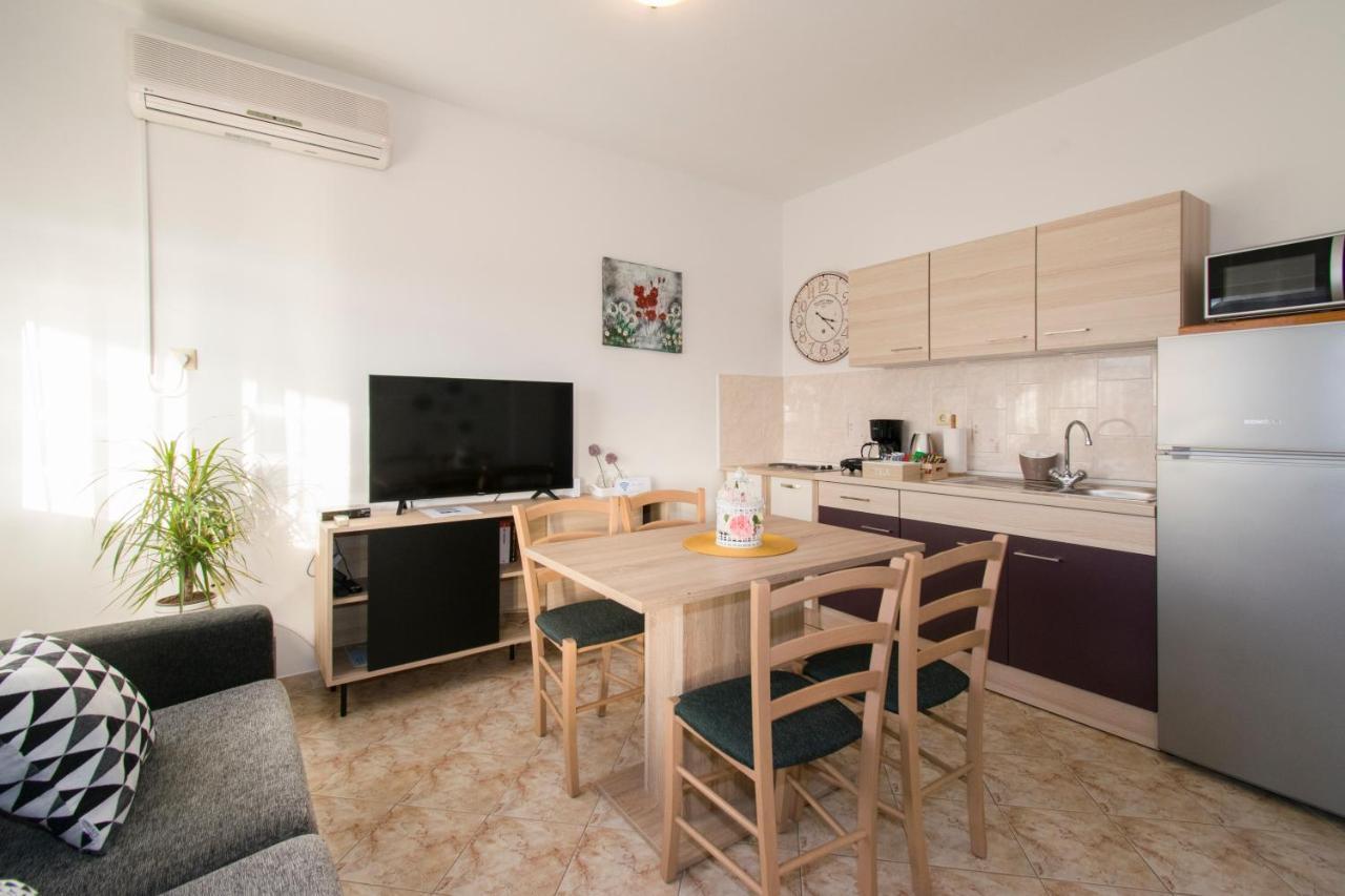 Apartman Fuma Rovinj Ngoại thất bức ảnh